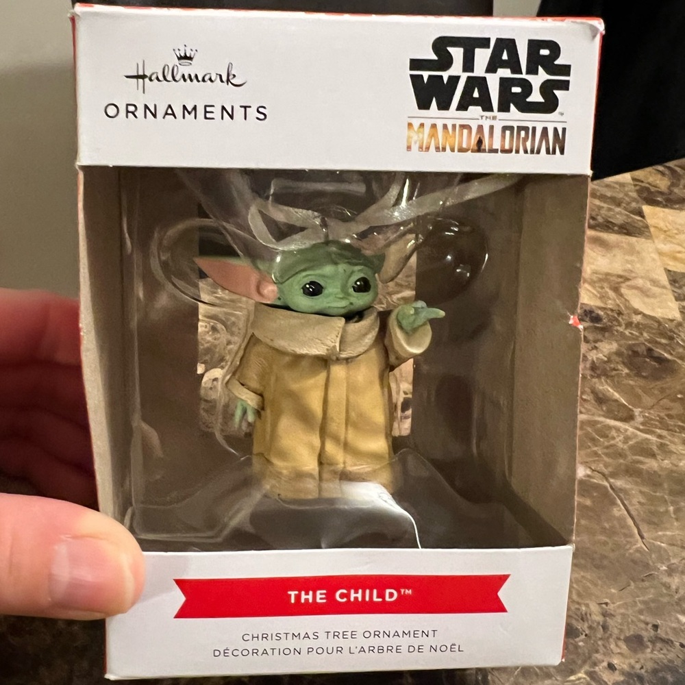 Hallmark Mandalorian The Child Ornament - Green and Tan